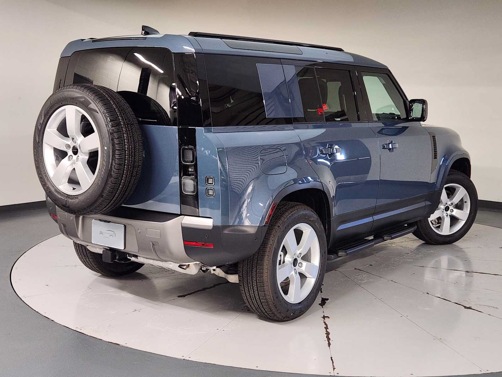 New 2026 Land Rover Defender 110 S AWD/4WD image 2