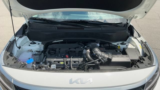 Used 2025 Kia Seltos SX AWD/4WD image 12