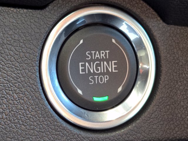 New 2027 Chevrolet Traverse LT w/ Driver Confidence Package FWD image 31