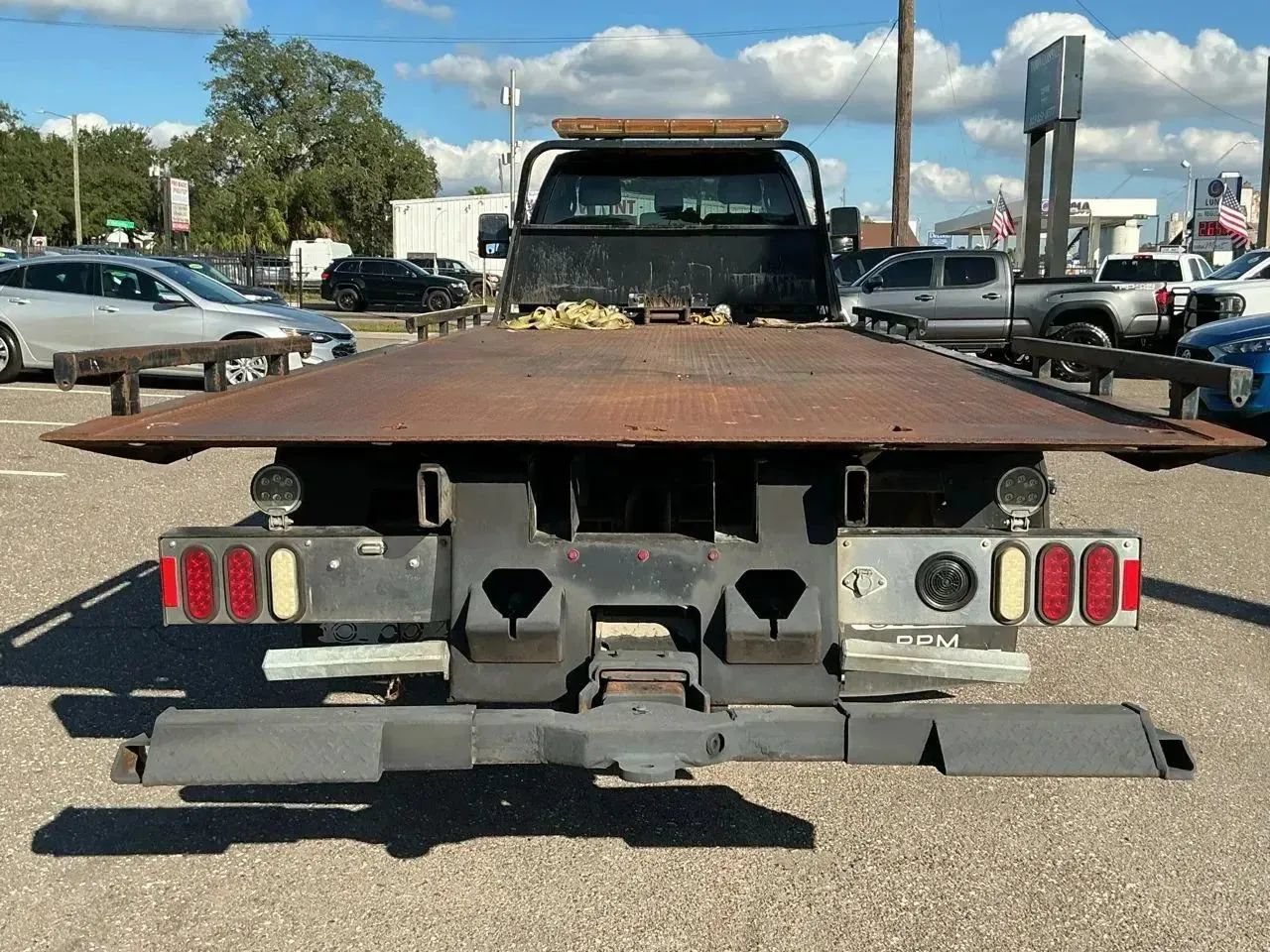 Used 2015 Ford F650 2WD Regular Cab Super Duty image 8