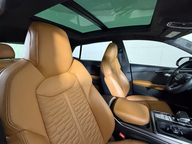 Used 2022 Audi RS Q8 AWD/4WD image 32