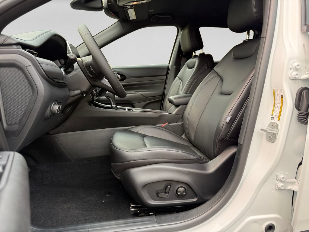 New 2026 Jeep Compass Limited AWD/4WD image 13