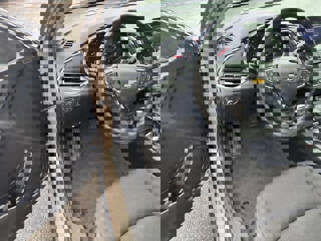 Used 2024 Chevrolet Malibu LT image 9