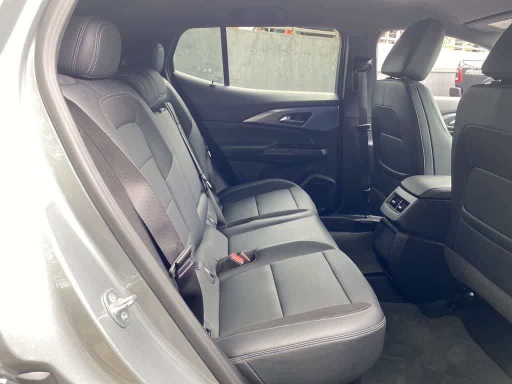 Used 2024 Chevrolet Equinox EV LT FWD image 17