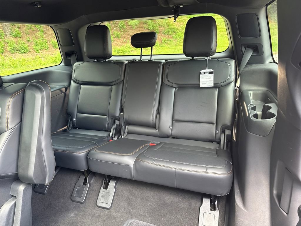Used 2025 Ford Expedition Tremor image 26