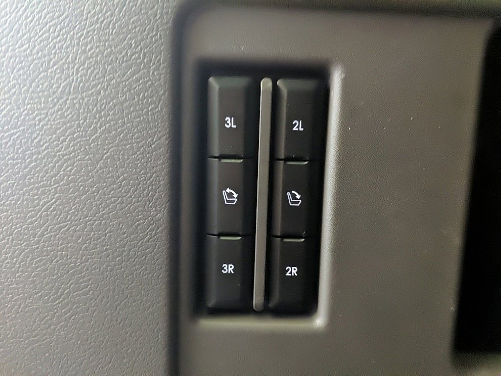 Certified 2024 Lincoln Navigator Premiere image 9