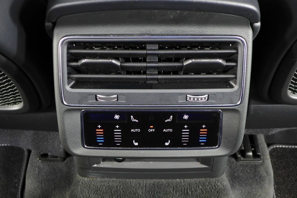 Used 2023 Audi SQ8 Prestige w/ Prestige Package image 24