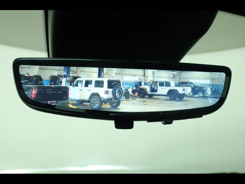 Used 2024 Chevrolet Traverse RS w/ LPO, Floor Liner Package image 29