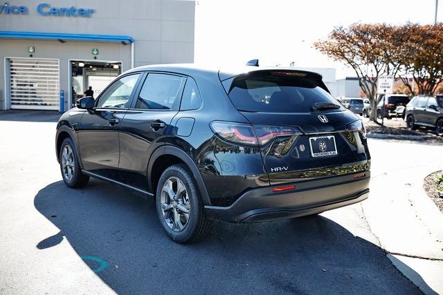 New 2026 Honda HR-V LX image 8