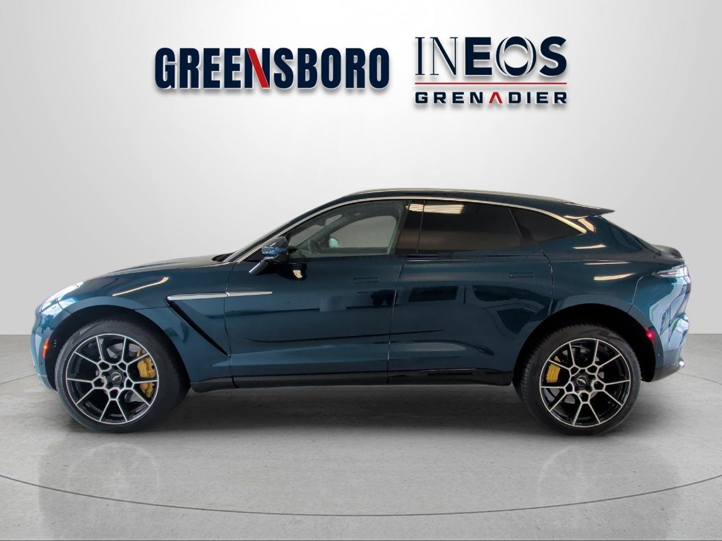 Used 2021 Aston Martin DBX AWD/4WD image 2