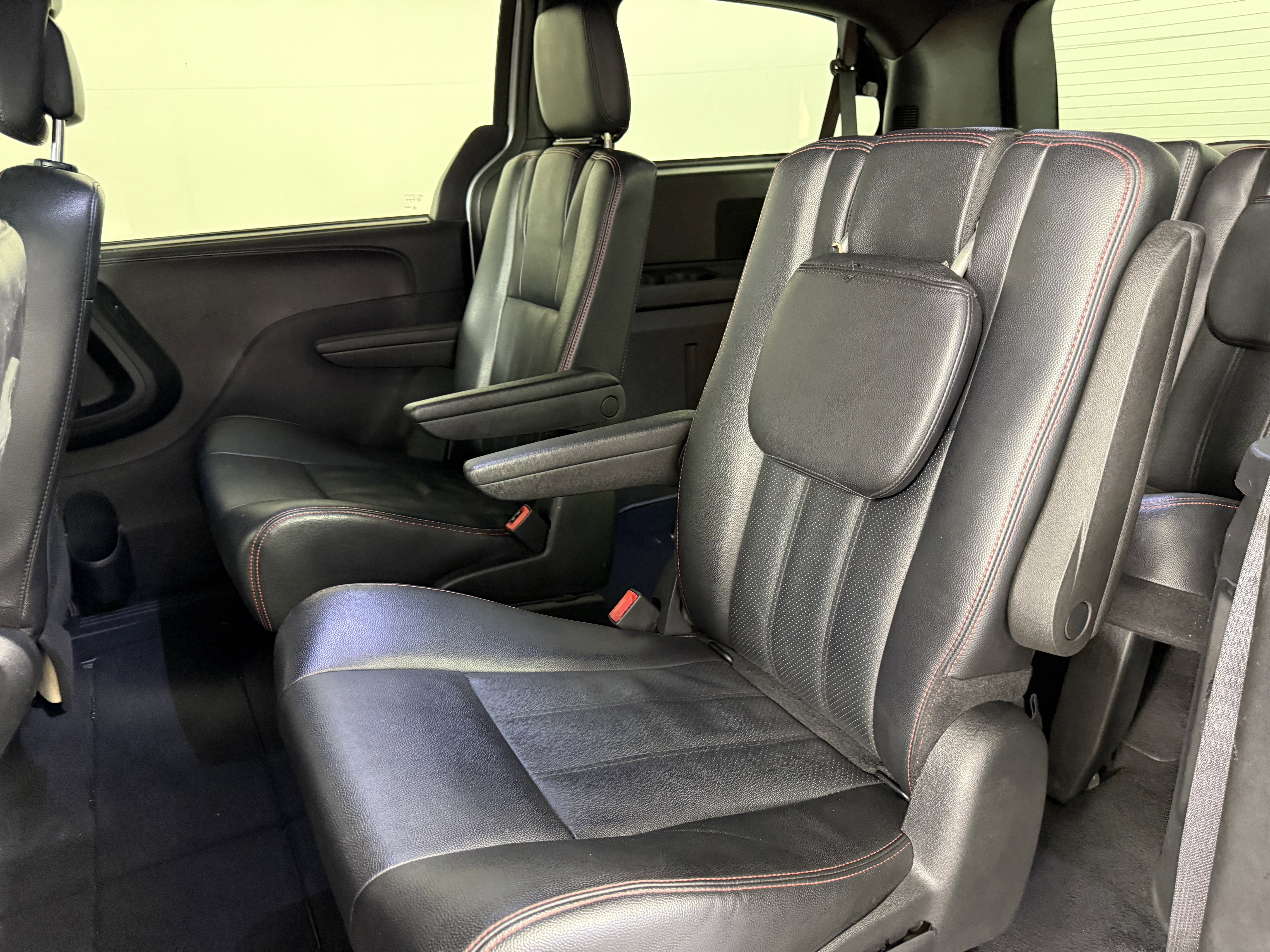 Used 2020 Dodge Grand Caravan GT image 13