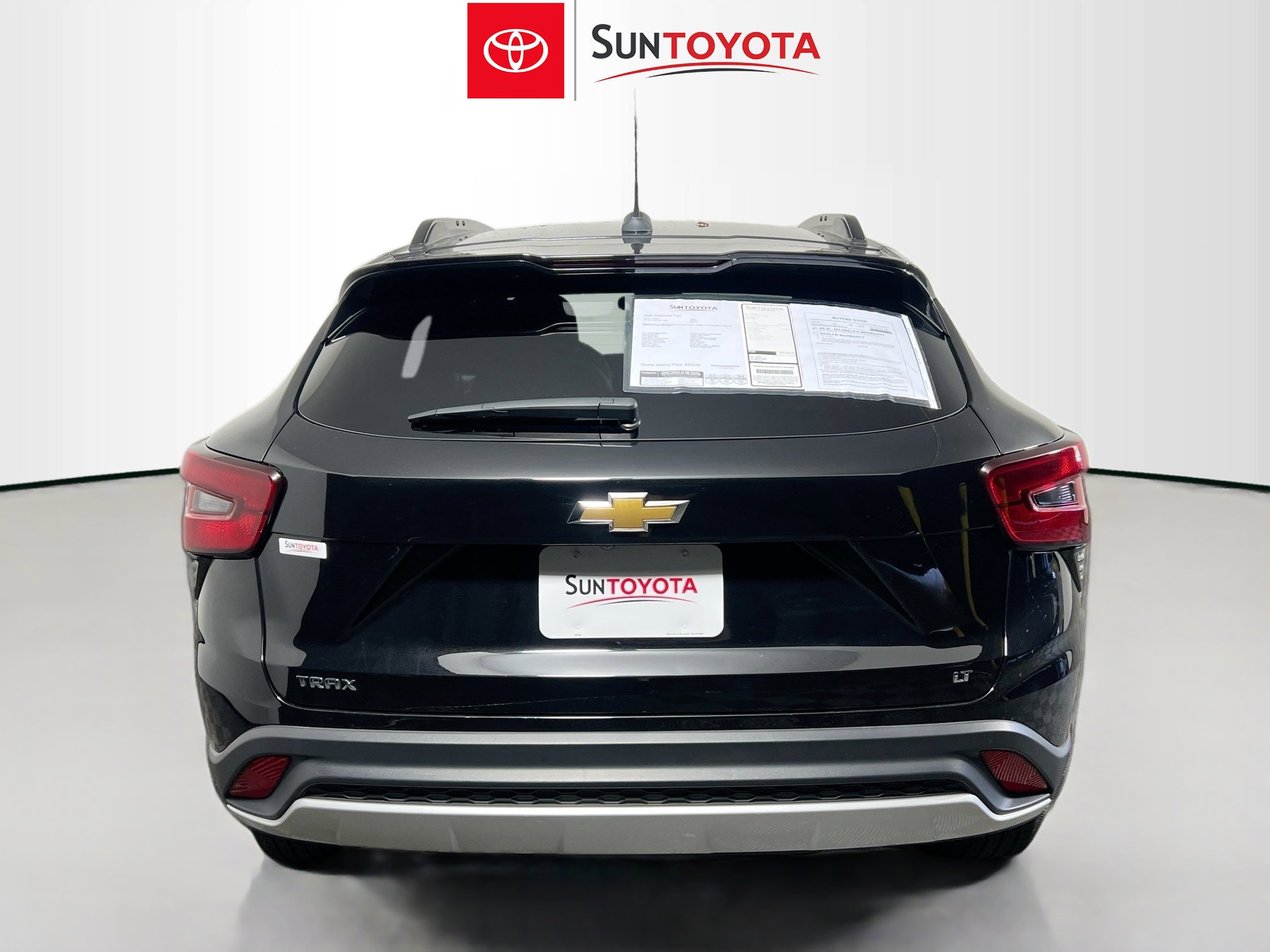 Used 2025 Chevrolet Trax LT image 5