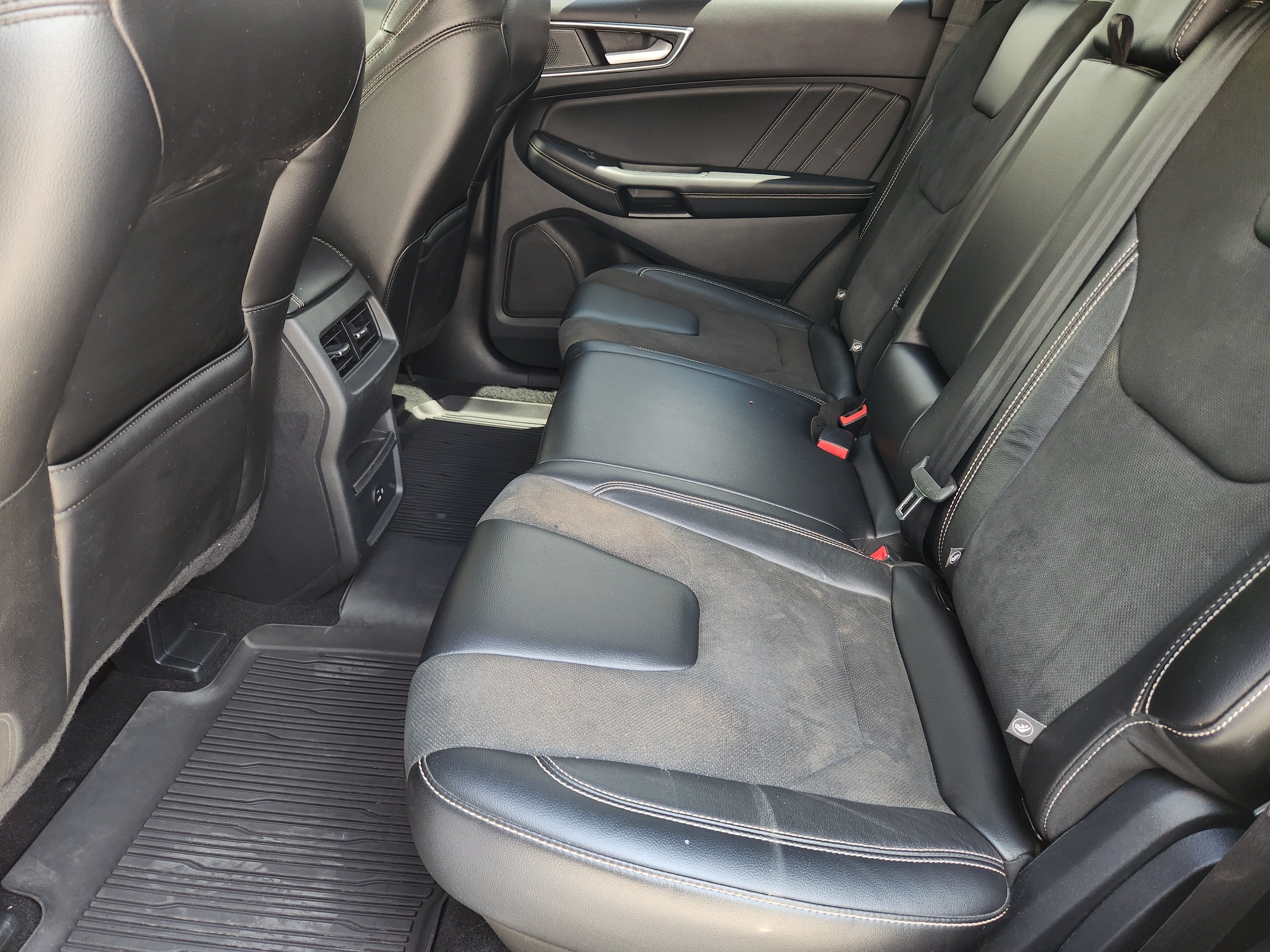 Used 2021 Ford Edge ST AWD/4WD image 31