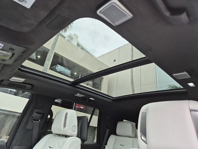 Certified 2026 Cadillac Escalade Platinum Luxury image 18
