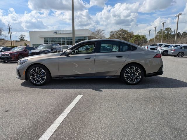 New 2026 BMW 530i xDrive w/ M Sport Package AWD/4WD image 7