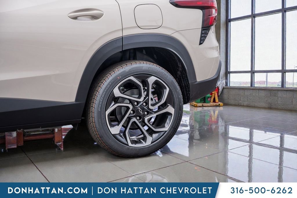 New 2026 Chevrolet Trax RS image 38