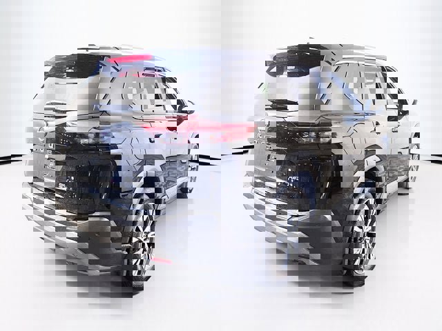 Certified 2023 Nissan Rogue SV w/ SV Premium B Package image 5