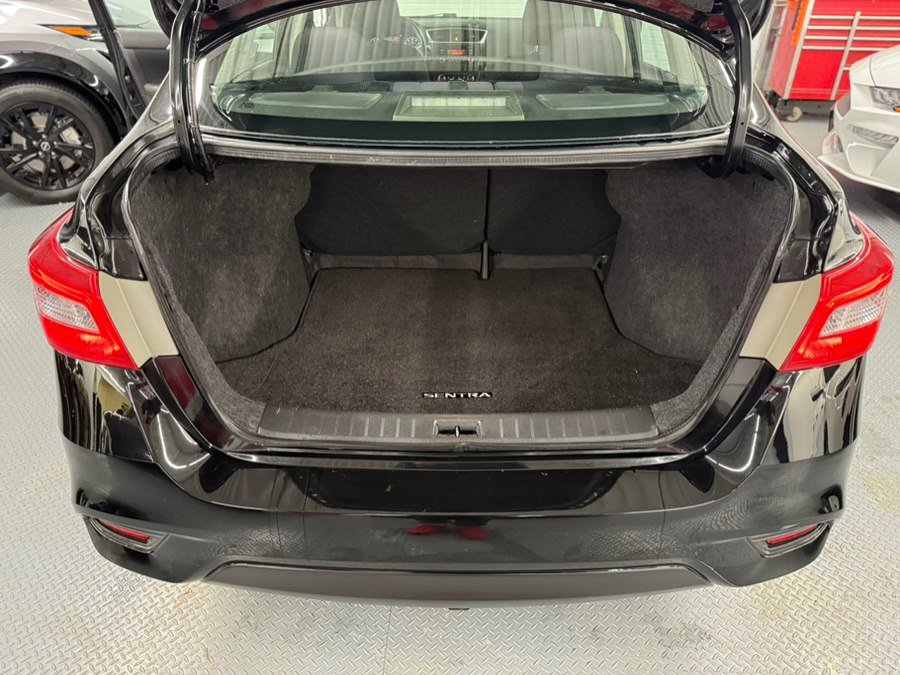 Used 2017 Nissan Sentra S image 28