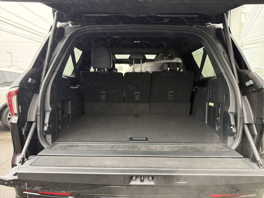 New 2025 Lincoln Navigator L Black Label image 12