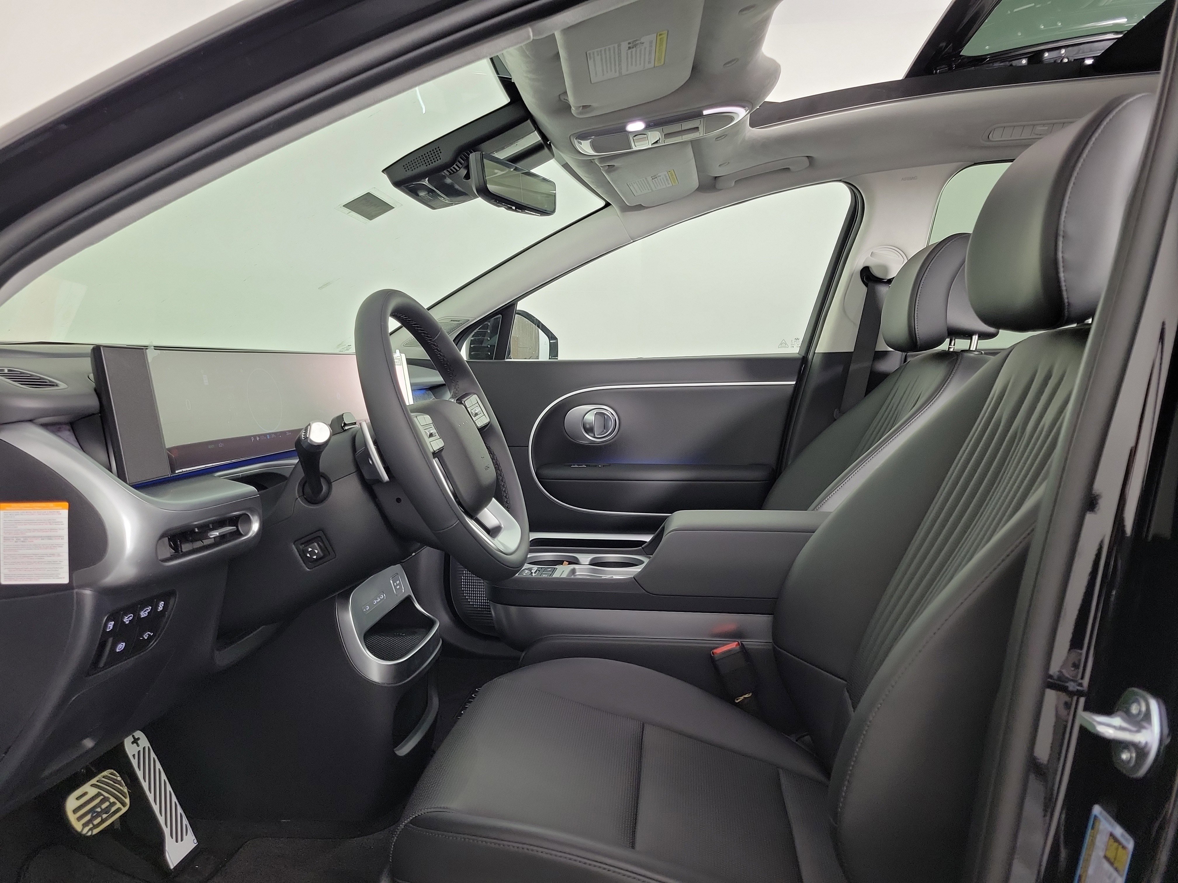 New 2026 Hyundai Ioniq 9 Calligraphy image 28