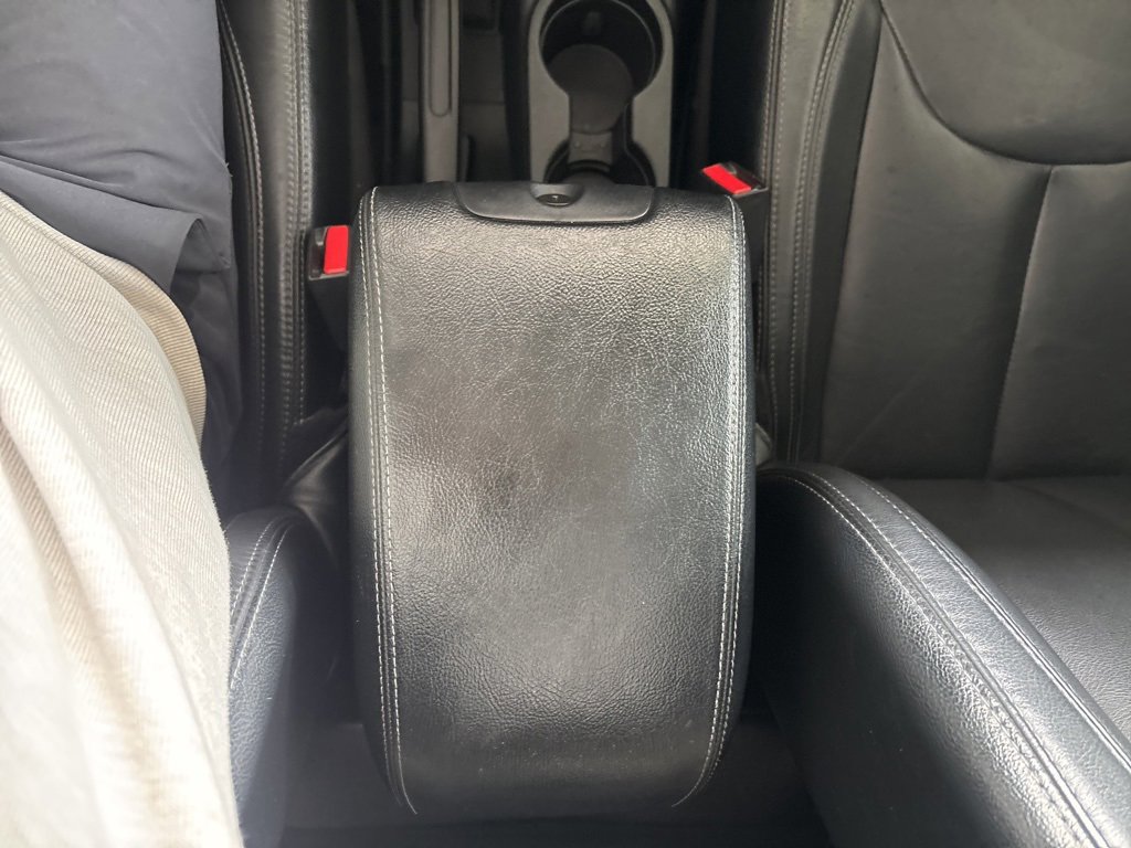 Used 2018 Jeep Wrangler Unlimited Sahara image 18