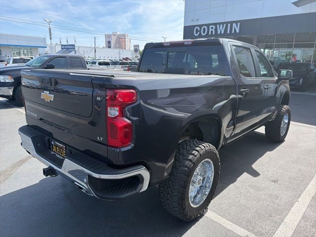 Used 2024 Chevrolet Silverado 1500 LT w/ Z71 Off-Road Package AWD/4WD image 9