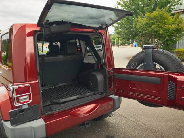 Used 2009 Jeep Wrangler Unlimited Sahara w/ Trailer Tow Group AWD/4WD image 44