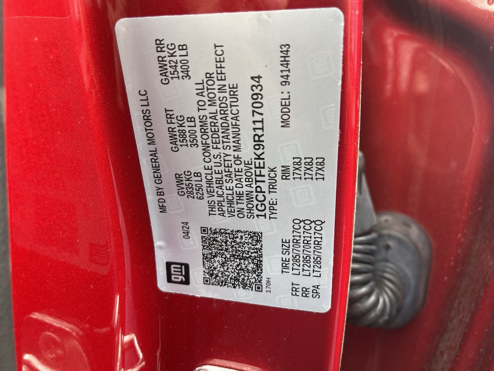 Used 2024 Chevrolet Colorado ZR2 w/ ZR2 Convenience Package III AWD/4WD image 13