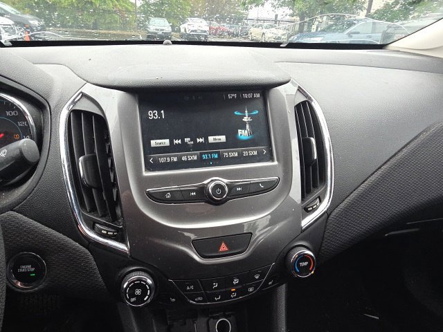 Used 2016 Chevrolet Cruze LT w/ Convenience Package FWD image 8