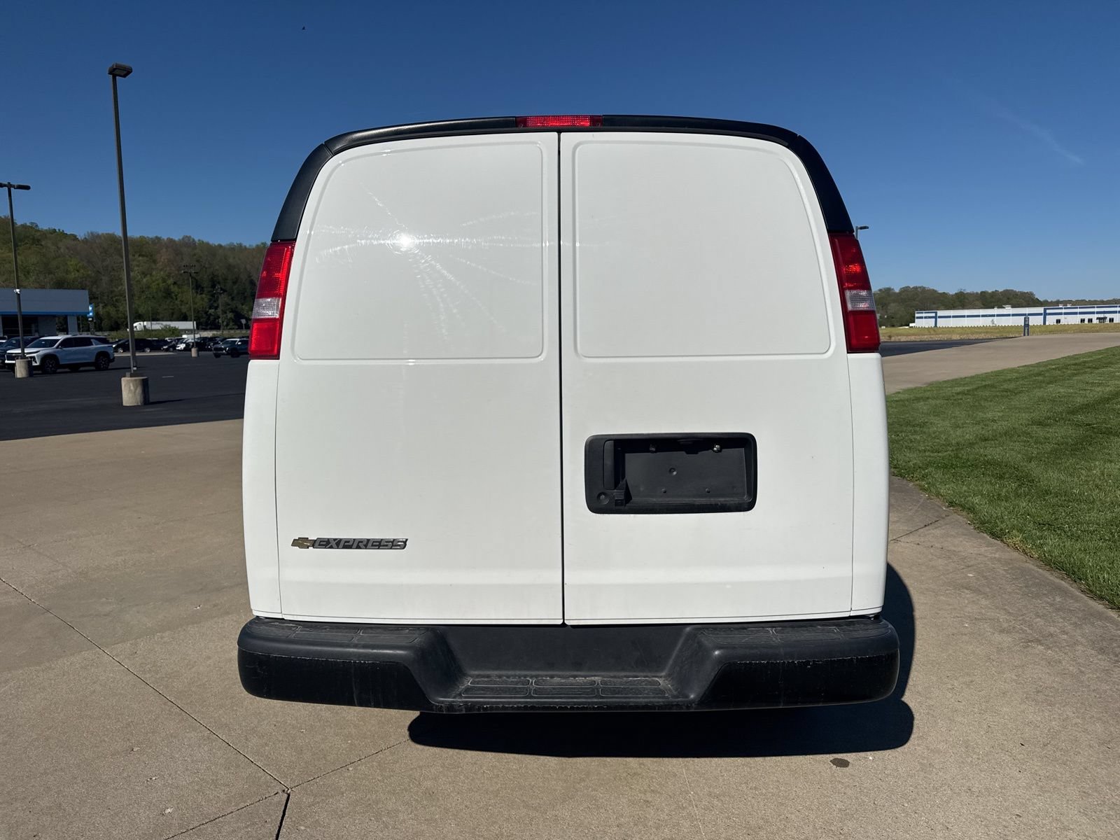 Used 2025 Chevrolet Express 2500 Extended w/ Driver Convenience Package RWD image 6