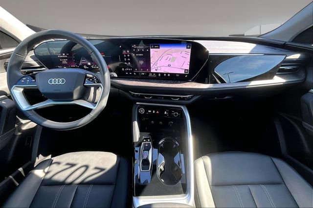 Used 2025 Audi Q5 Premium w/ 19" Wheel Package AWD/4WD image 7