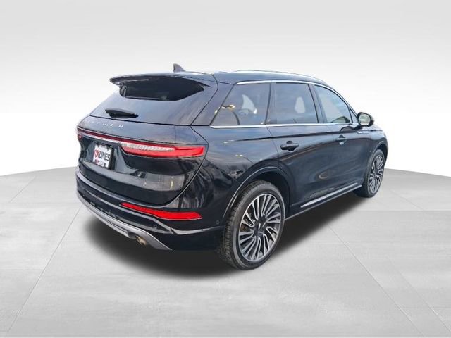 Used 2021 Lincoln Corsair Reserve w/ Equipment Group 201A image 9