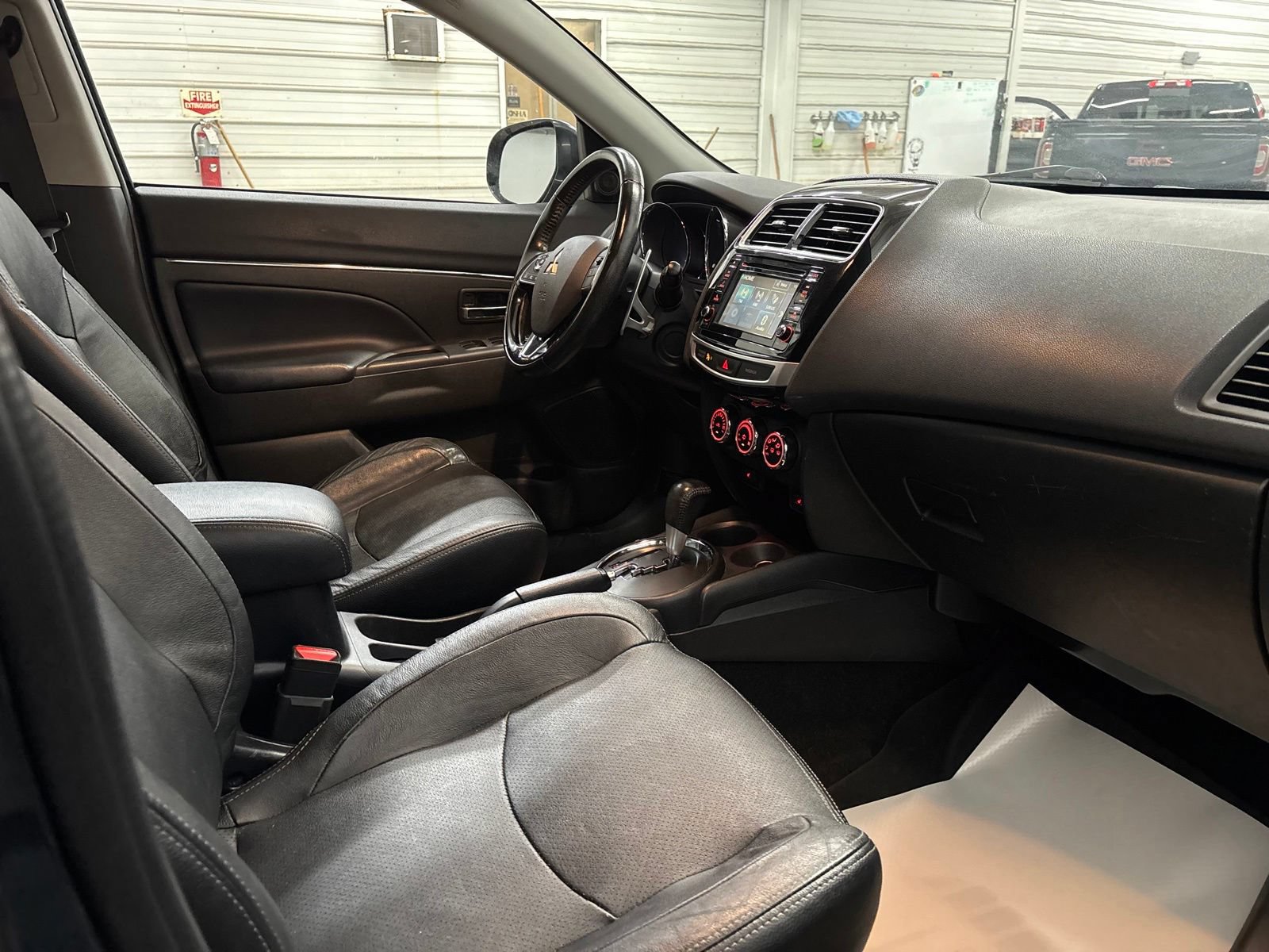 Used 2017 Mitsubishi Outlander Sport SEL AWD/4WD image 25