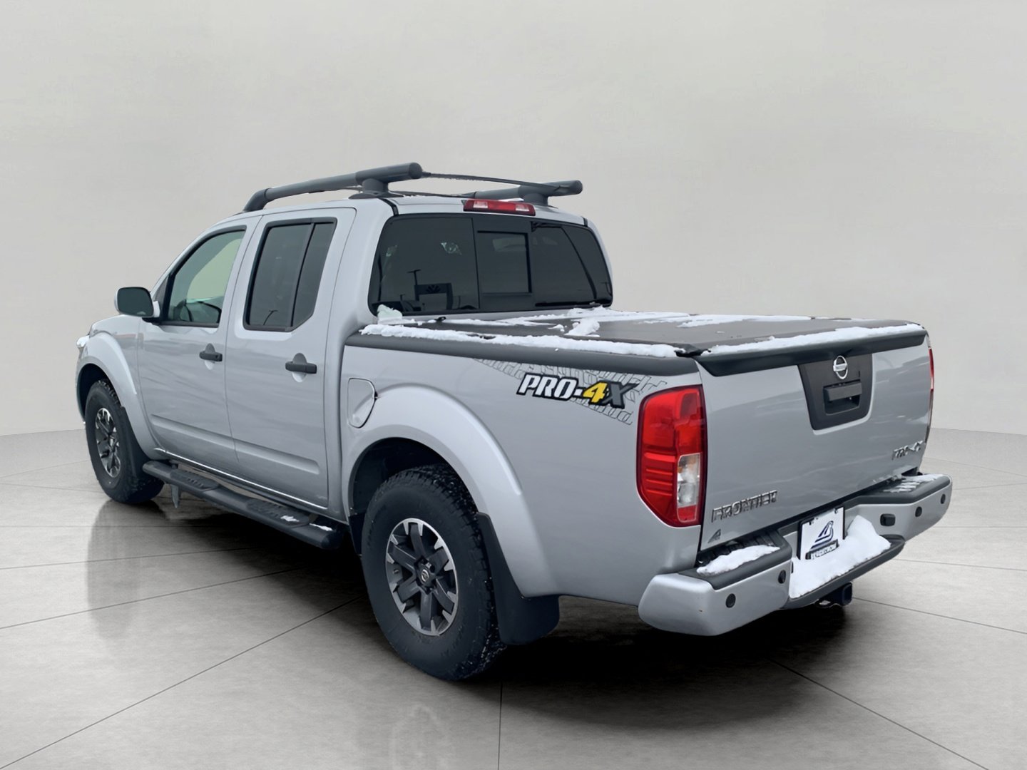 Used 2019 Nissan Frontier PRO-4X image 6