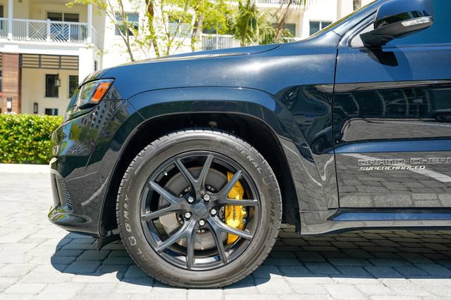 Used 2018 Jeep Grand Cherokee Trackhawk AWD/4WD image 13