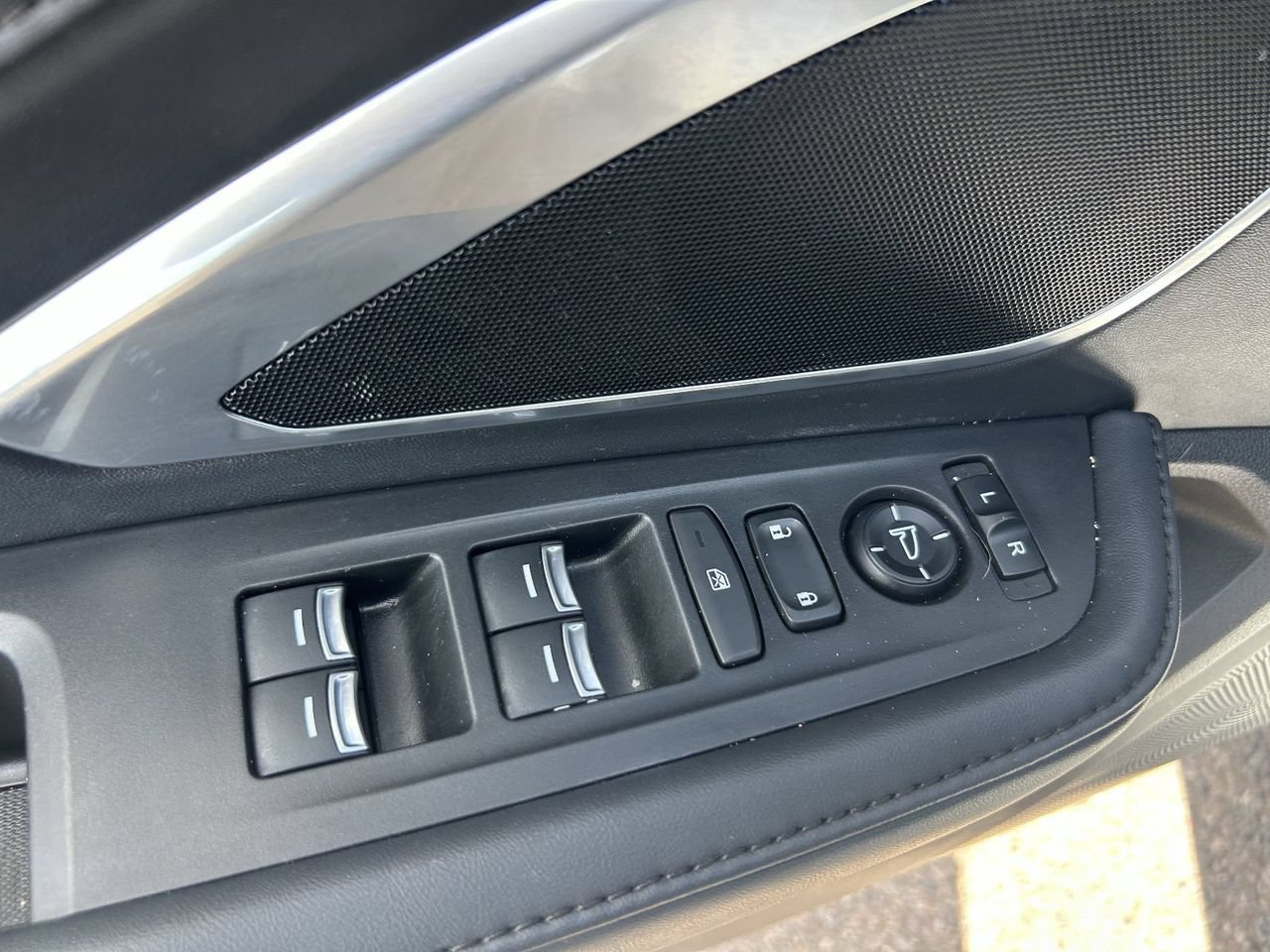 Certified 2023 Acura RDX FWD image 32