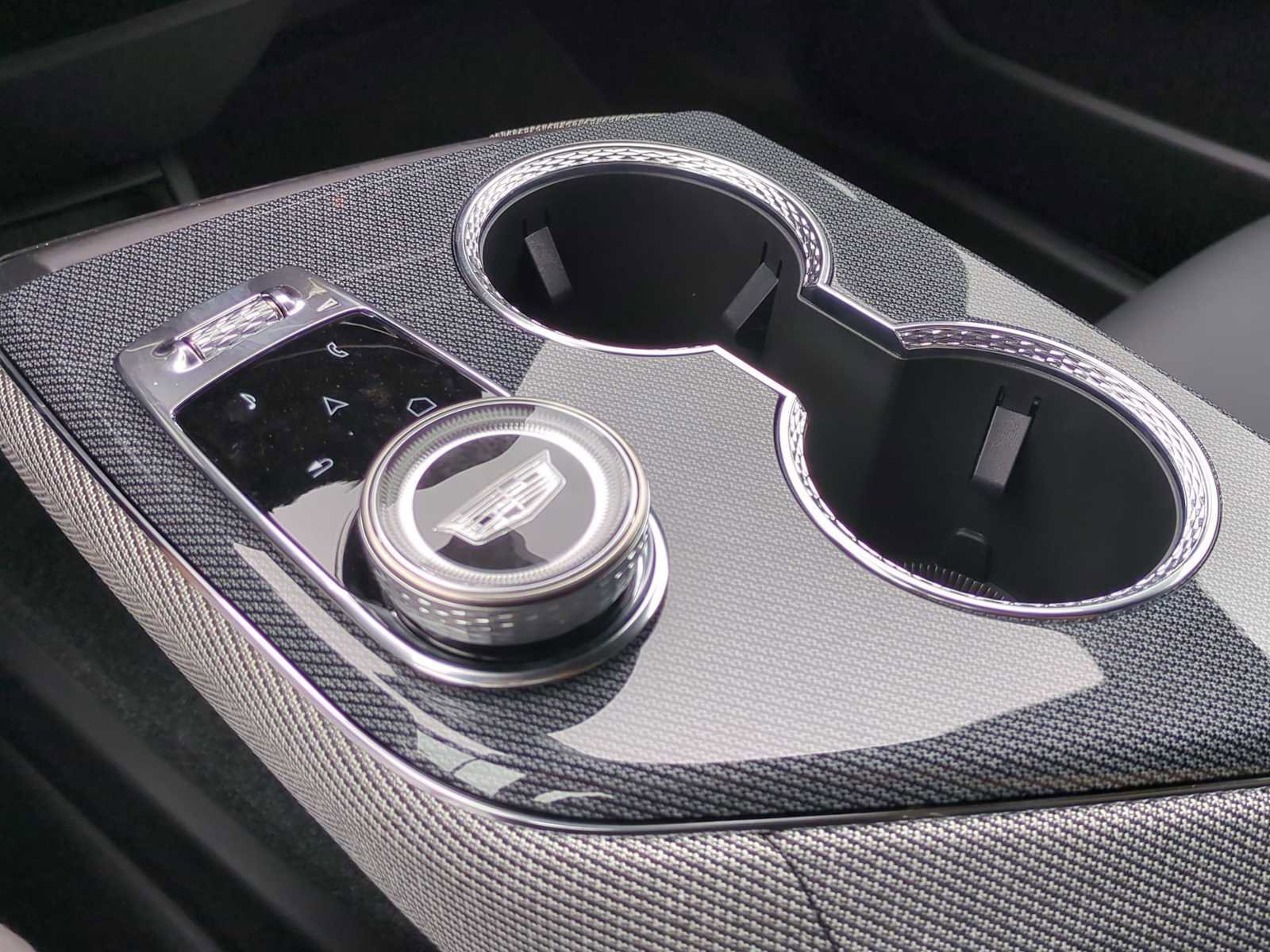 New 2025 Cadillac Optiq Sport 1 image 18