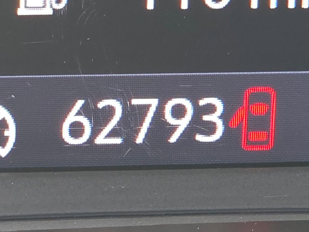 Used 2019 Chevrolet Blazer LT w/ Sun and Wheels Package image 24