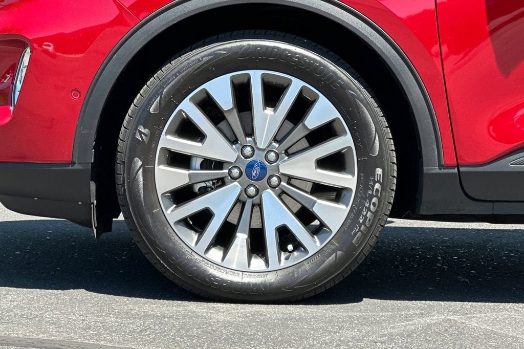 Used 2020 Ford Escape Titanium AWD/4WD image 28