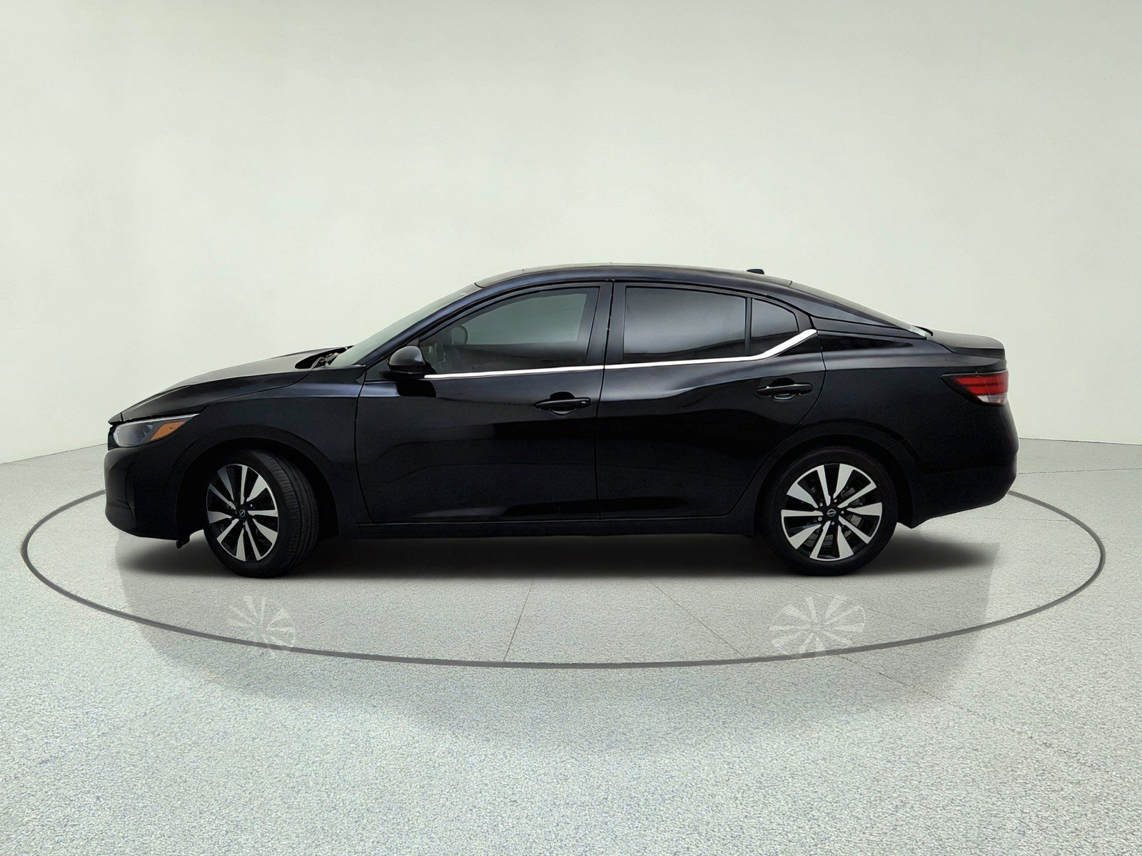 Used 2024 Nissan Sentra SV w/ SV Premium Package FWD image 14