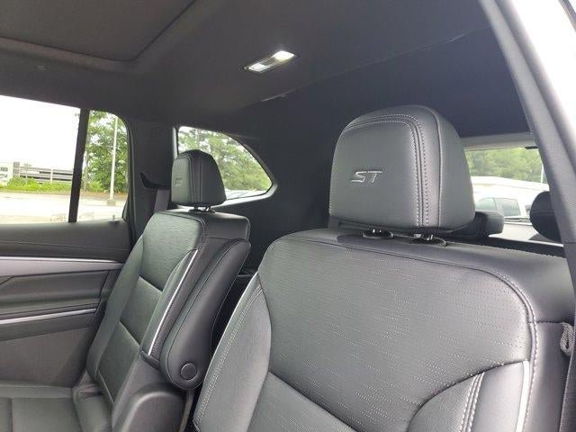 New 2026 Buick Enclave Sport Touring w/ Power Package FWD image 10