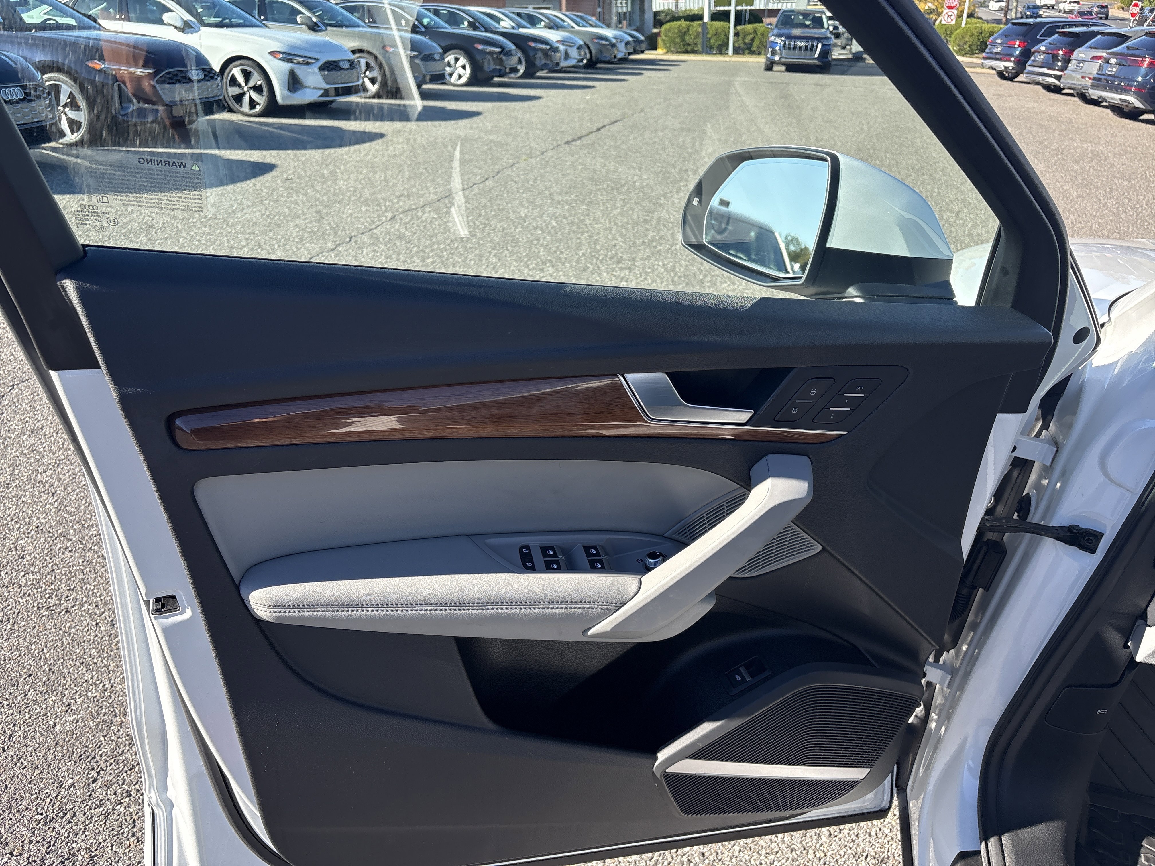 Certified 2022 Audi Q5 2.0T Premium Plus AWD/4WD image 5
