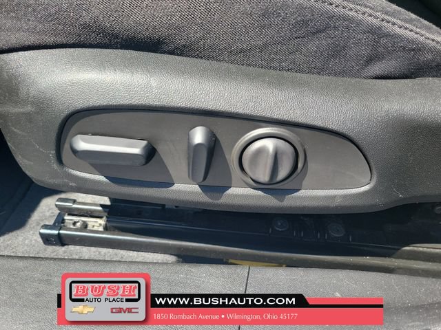 Used 2023 Chevrolet Malibu LT FWD image 17