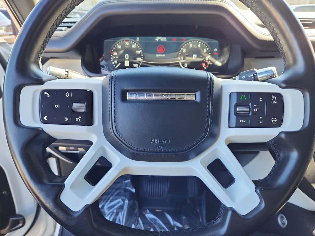 Used 2022 Land Rover Defender 110 X-Dynamic HSE image 16