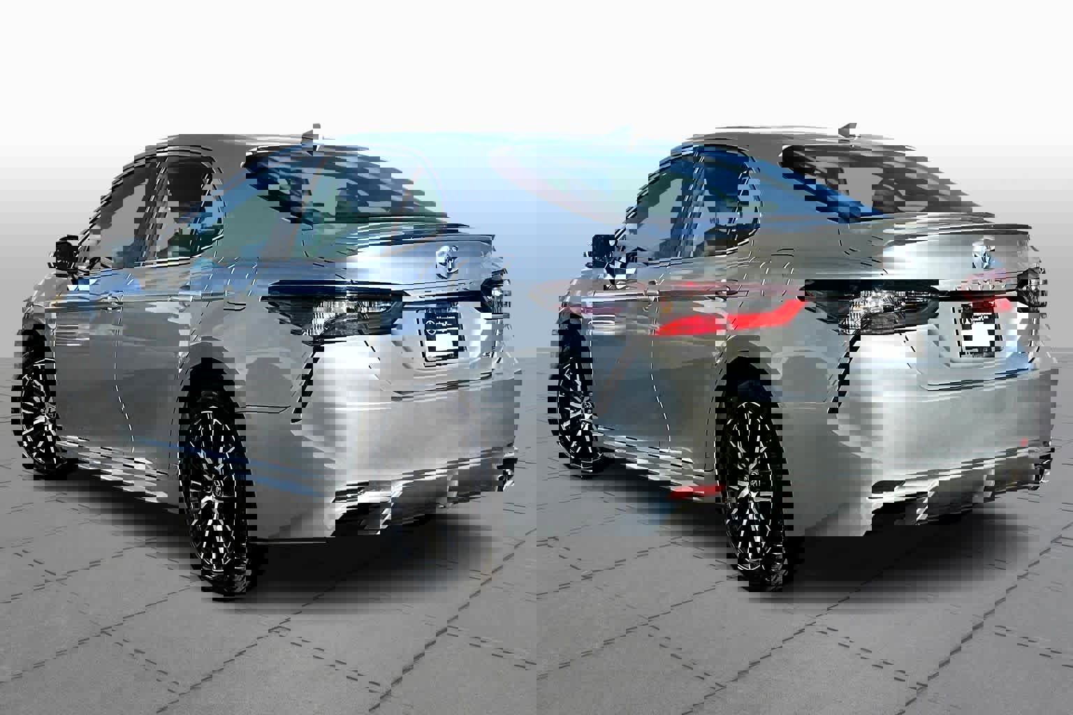 Used 2023 Toyota Camry SE image 11