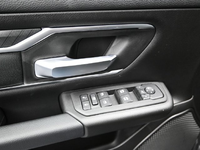 New 2026 RAM 1500 Big Horn AWD/4WD image 13
