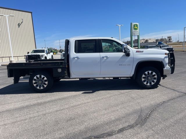 Used 2024 Chevrolet Silverado 2500 LTZ w/ LTZ Premium Package image 4