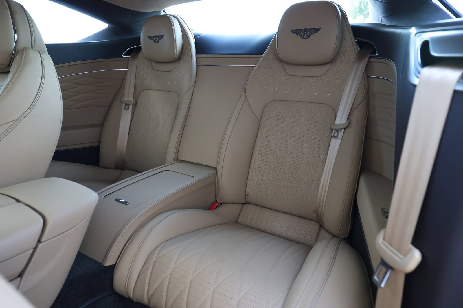 Used 2024 Bentley Continental GT Azure AWD/4WD image 30