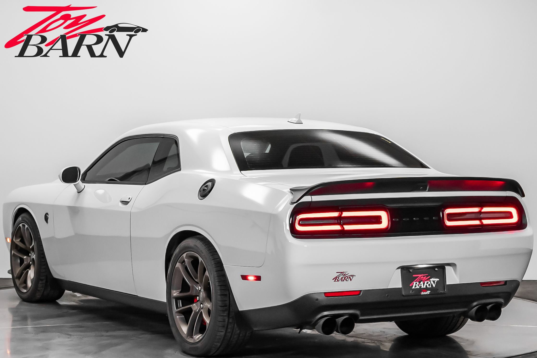 Used 2021 Dodge Challenger SRT Hellcat image 3