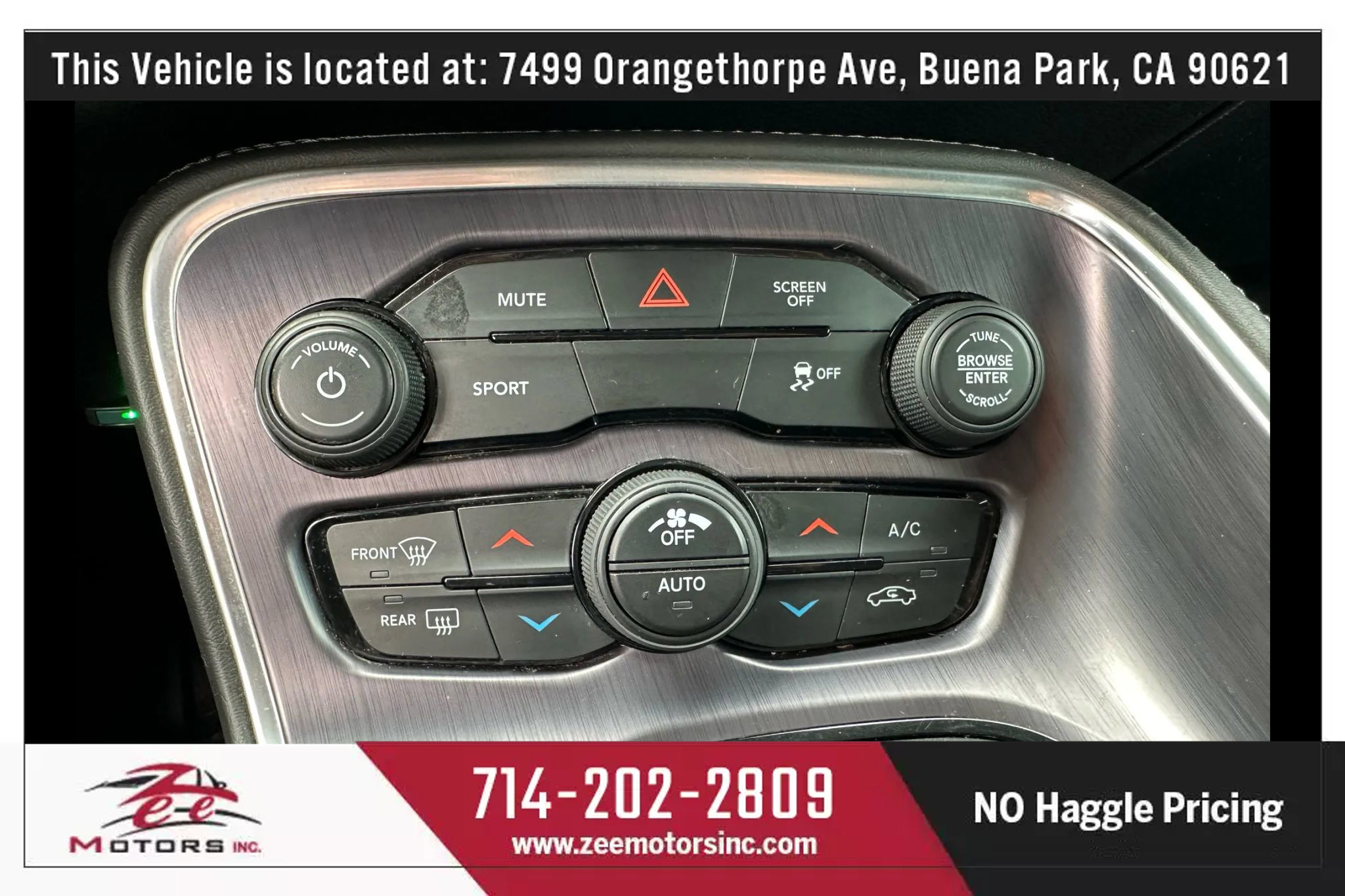 Used 2018 Dodge Challenger SXT image 33